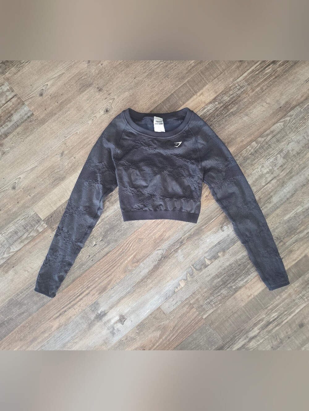 Gymshark Black Textured Cropped Crew Long Sleeve Shirt Size: Small